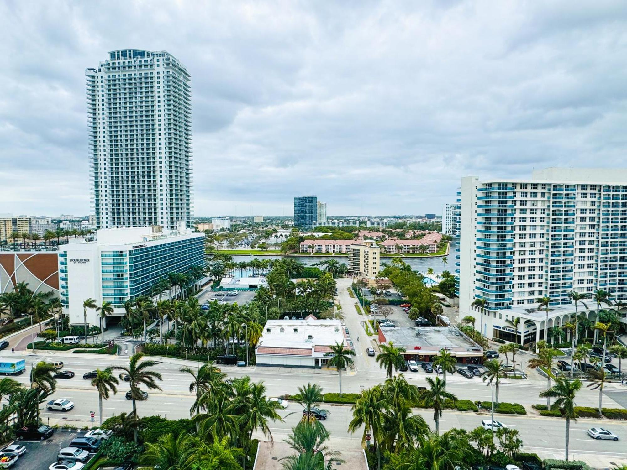 The Tides On Miami Hollywood Bay View Apartments 1B Bagian luar foto